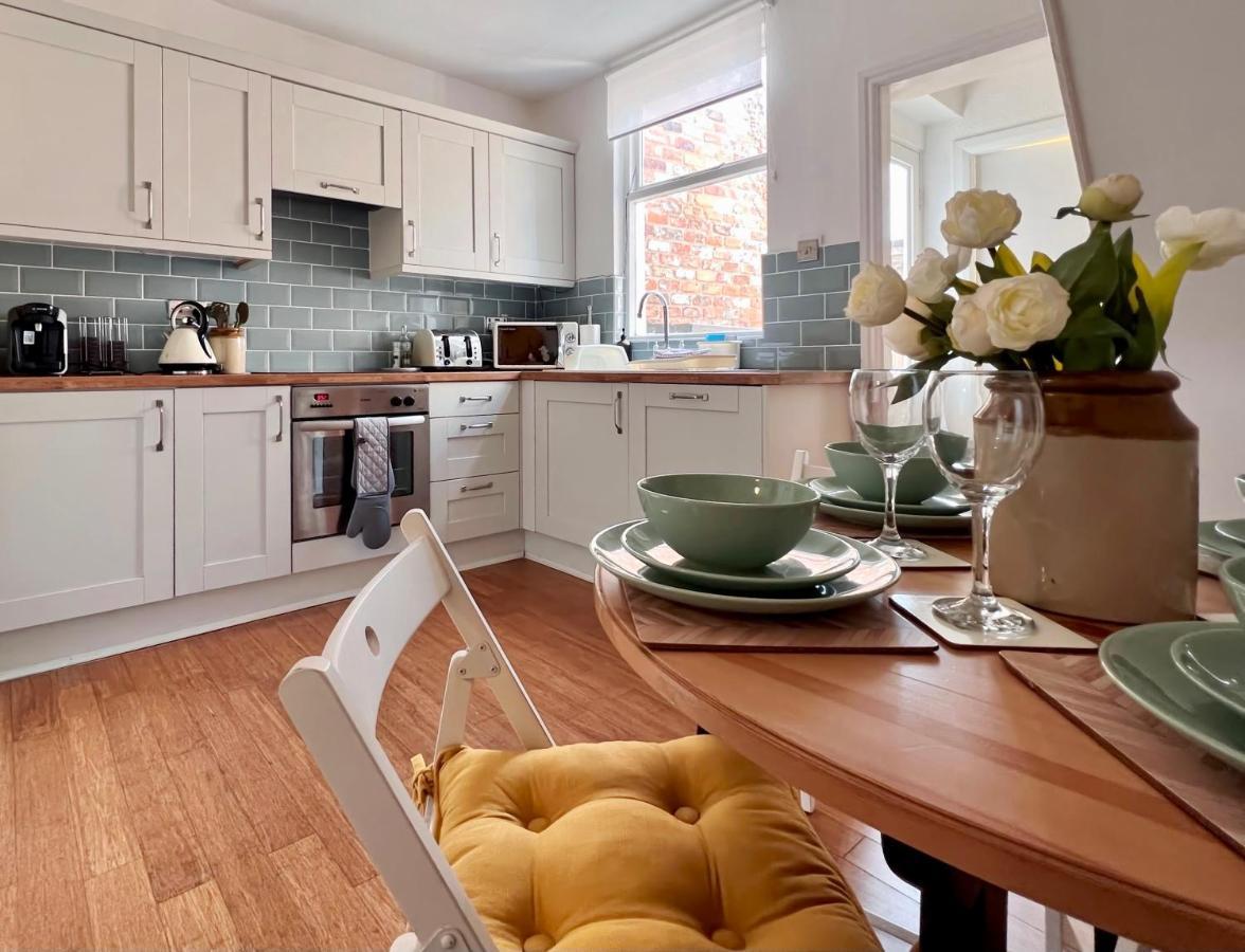 Charming Victorian Cottage Steps From Historic Chester - Free Parking Eksteriør bilde