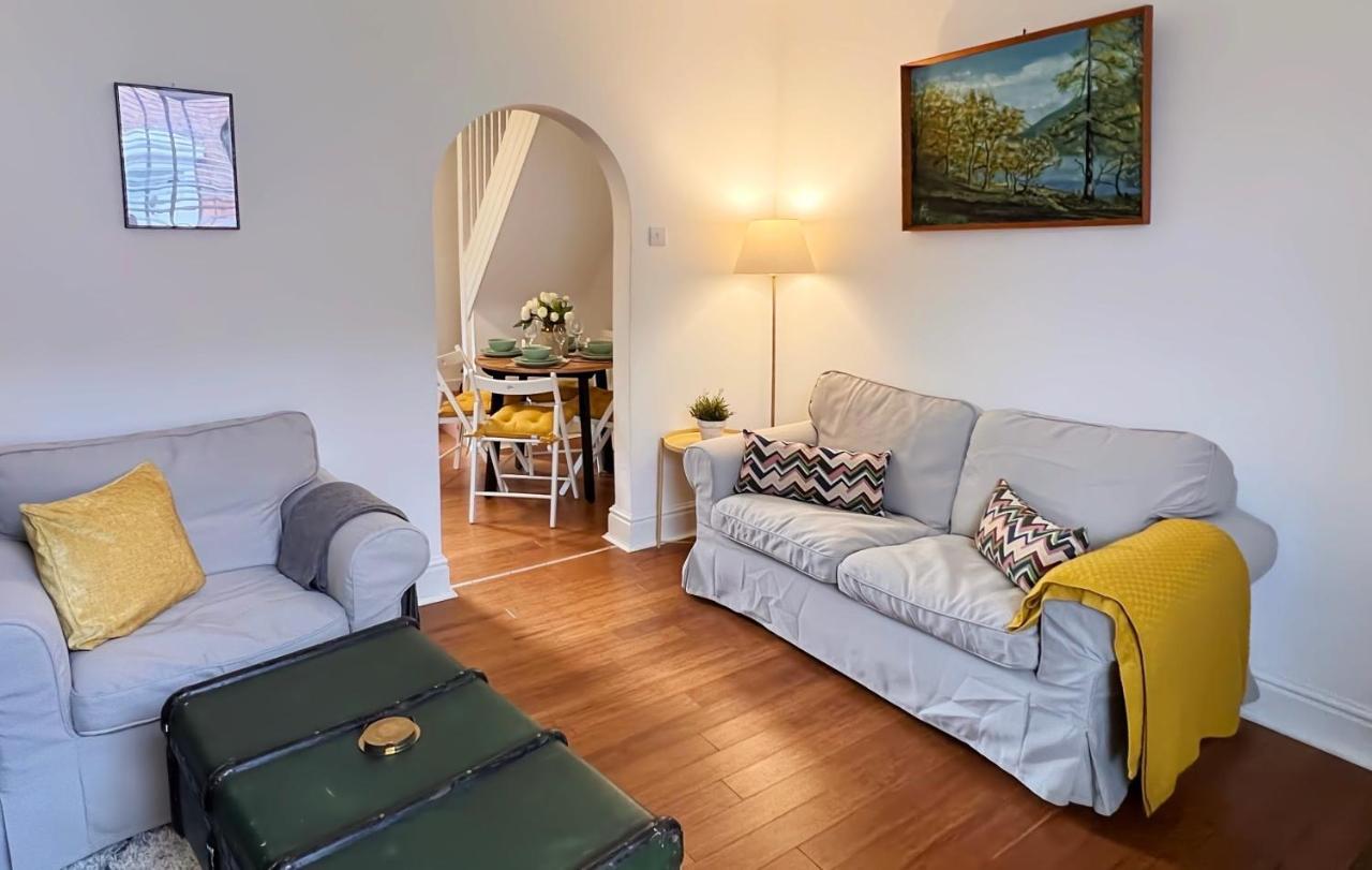 Charming Victorian Cottage Steps From Historic Chester - Free Parking Eksteriør bilde