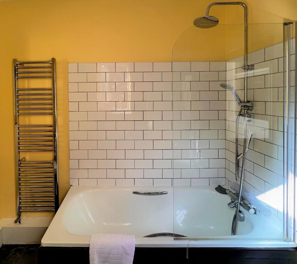 Charming Victorian Cottage Steps From Historic Chester - Free Parking Eksteriør bilde